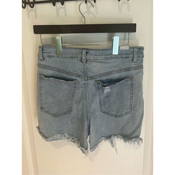 Almost Famous deconstructed Jean Shorts - Picture 2 of 10